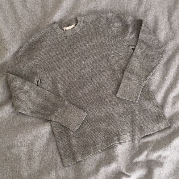 H&M Other - H&M Unisex Crewneck Sweater H&M Other - H&M Unisex Crewneck Sweater